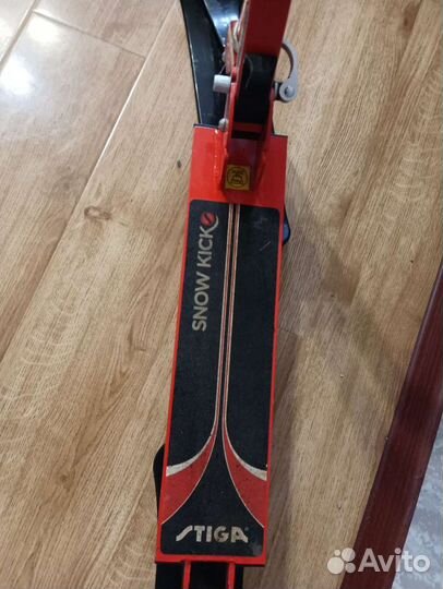 Самокат-снегокат Stiga snow kick