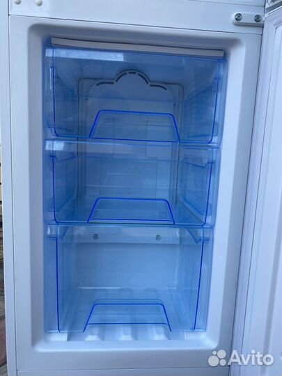 Холодильник Shivaki shrfa-190 NFW,бу