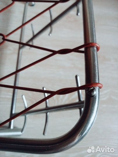 Вешалка для одежды и шапок