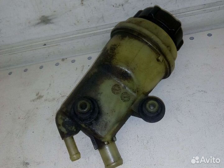 Бачек гидроусилителя руля Форд Фокус 1