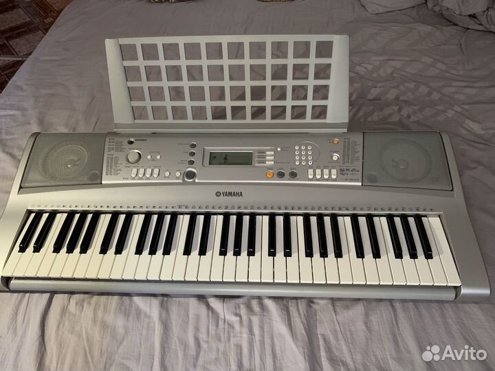 Синтезатор yamaha PSR-E303