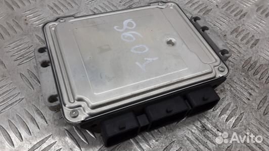 Блок управления двс peugeot 307 (96O01PC01)