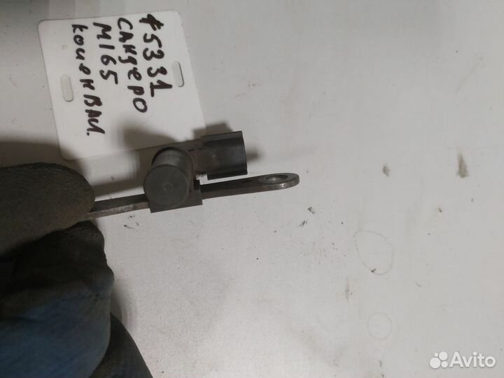 Датчик коленвала Renault Sandero 1