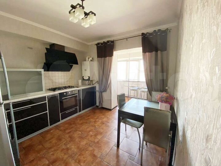 2-к. квартира, 58 м², 12/13 эт.