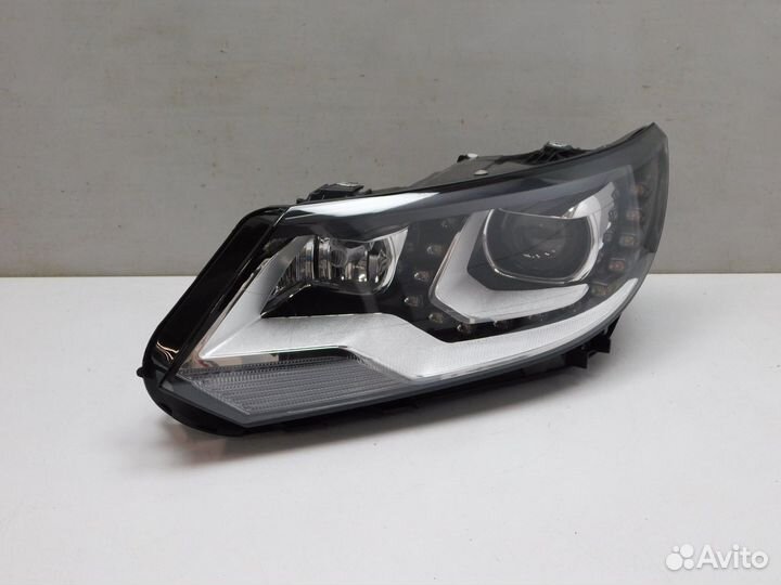 Фара левая Volkswagen Tiguan