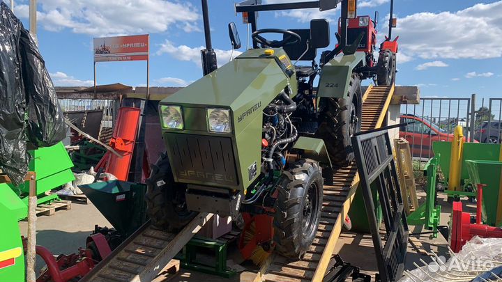 Мини-трактор УРАЛЕЦ 2204, 2023