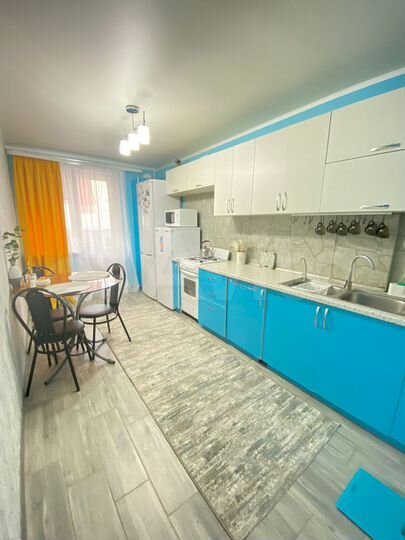 2-к. квартира, 51 м², 3/10 эт.