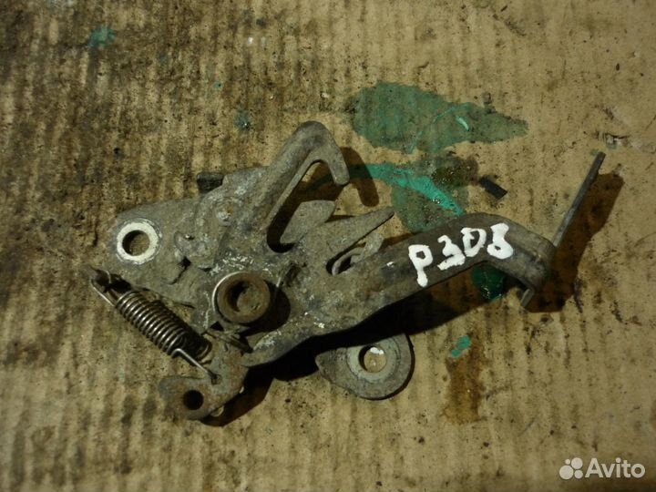 Замок капота peugeot 308