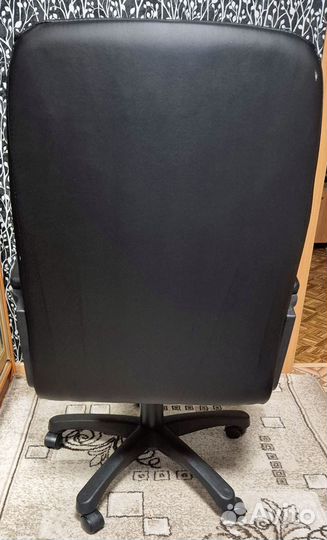 Компьютерное кресло