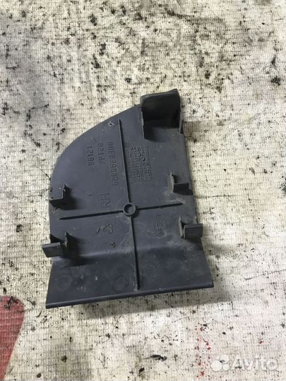 Заглушка бампера Nissan Pathfinder