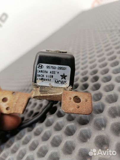 Камера заднего хода Hyundai Santa Fe 2 CM