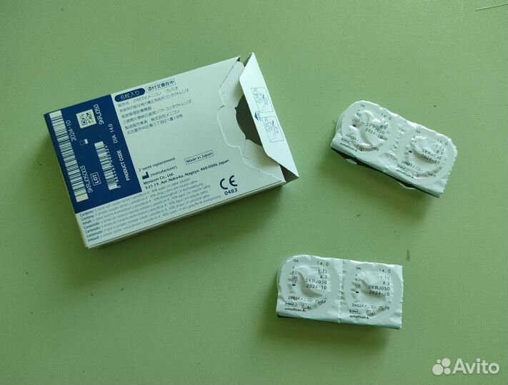 Контактные линзы -1.75