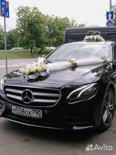 Свадебные украшения на машину