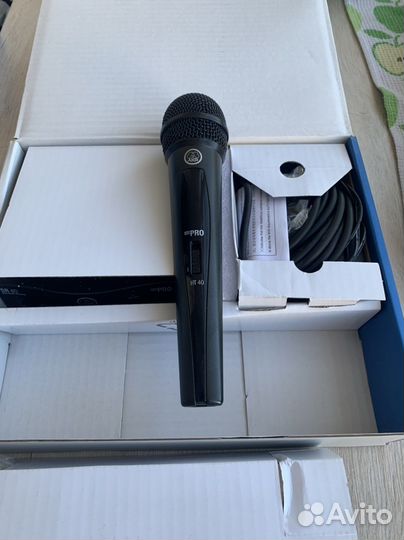 Akg wms 40 mini