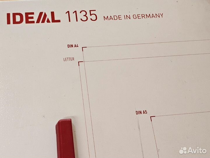 Сабельный резак для бумаги Ideal 1135