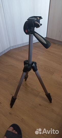 Штатив для фотоаппарата manfrotto