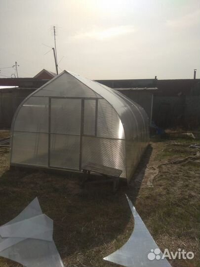 Теплица капелька