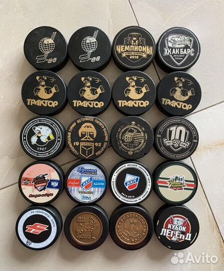 Шайба хоккейная коллекционная