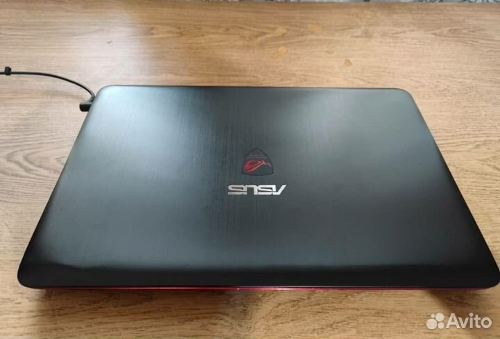 Ноутбук asus