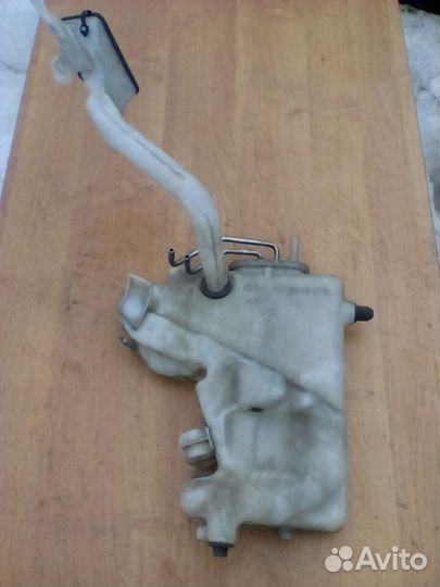 Бачок стеклоомывателя Mercedes Е211