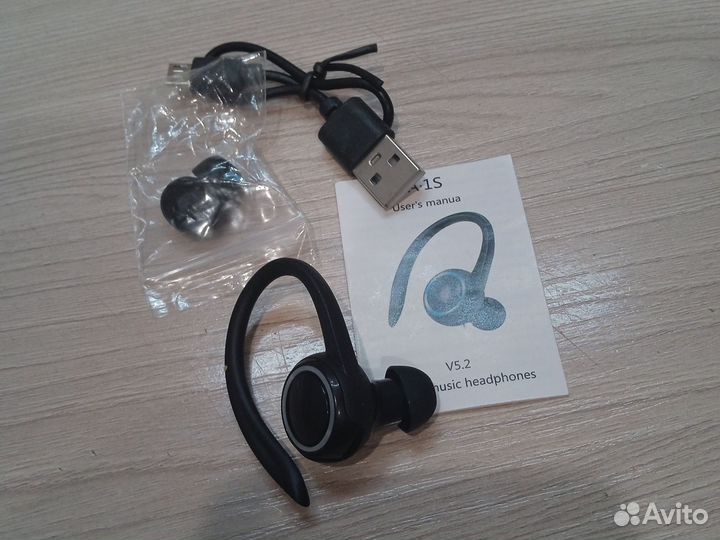 Bluetooth гарнитура для телефона