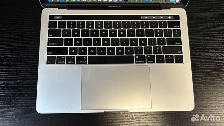 MacBook Pro 13 2019 новый