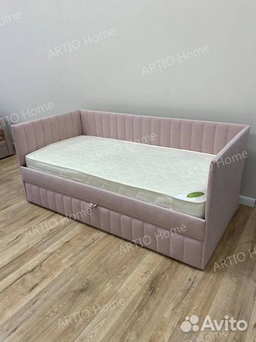 Детская кровать с мягкой спинкой. Кровать �диван объявление продам