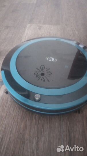 Робот пылесос