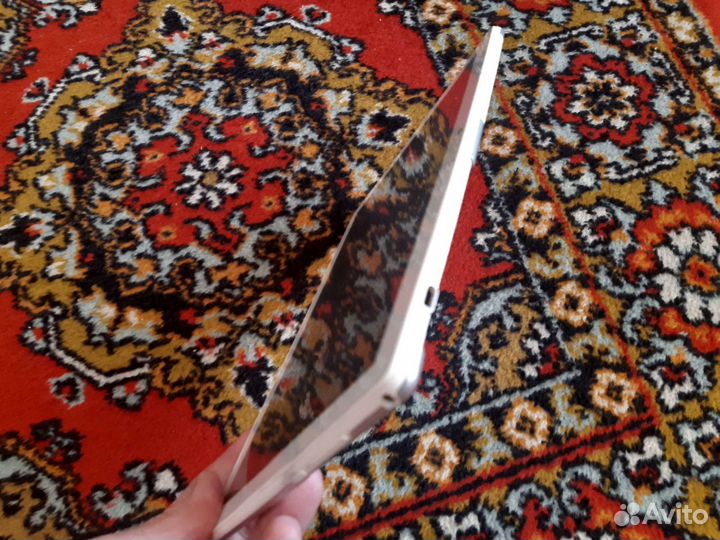 Планшет-телефон 4G Digma Optima10Z802