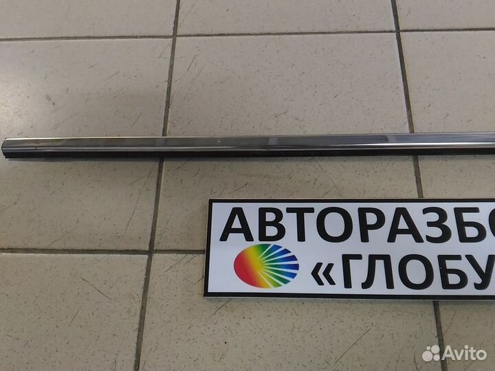 Молдинг стекла передний левый Nissan Teana J32