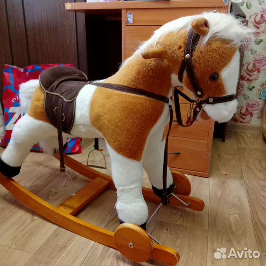 Детская качалка лошадь