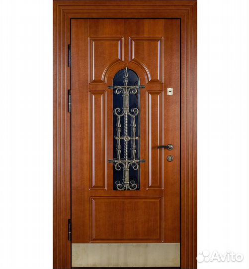 Дверь входная со стеклом для частного дома