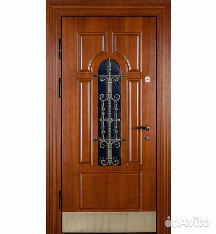 Дверь входная со стеклом для частного дома