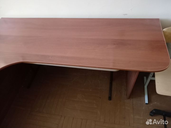 Стол