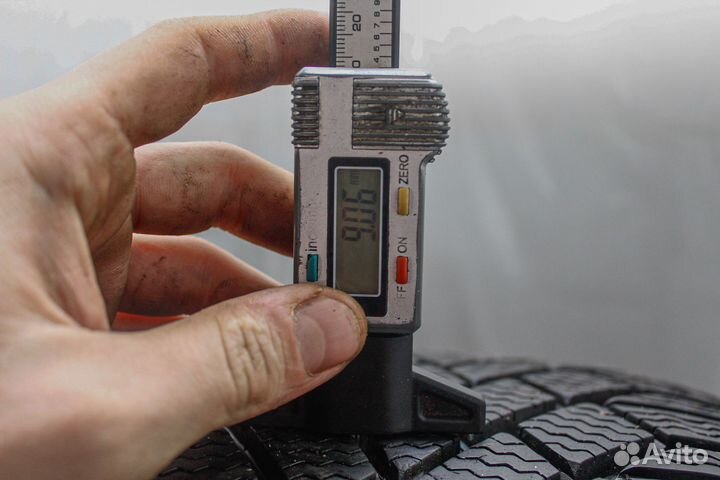 Continental ContiVikingContact 7 225/45 R17 94T