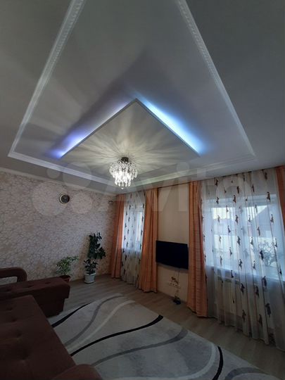 Коттедж 160 м² на участке 8 сот.