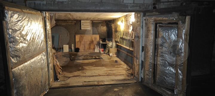 Гараж, > 30 м²