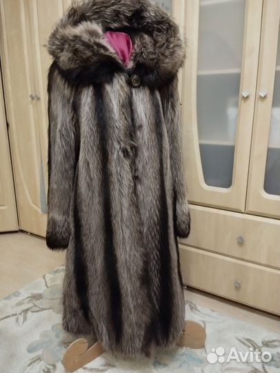 Шуба из енота