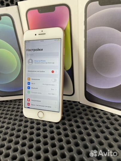 iPhone 8, 64 ГБ