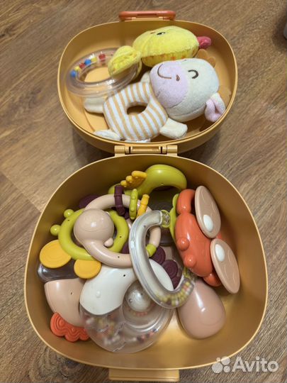 Развивающие игрушки