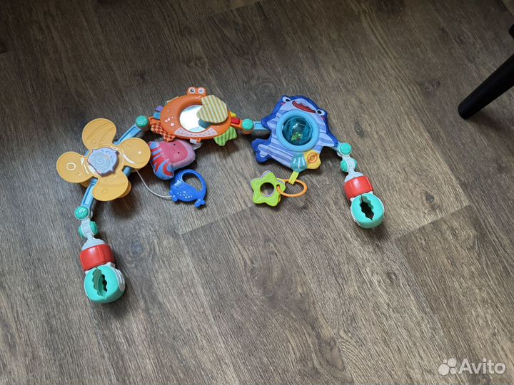 Развивающие игрушки для малышей пакетом