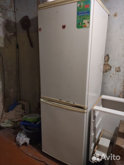 Холодильник бу отдам бесплатно