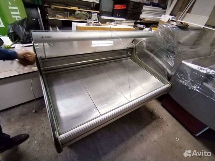 Холодильная витрина