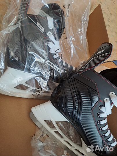 Хоккейные коньки bauer