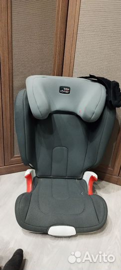 Детское авто кресло Britax Romer Kidfix Xp Isofix