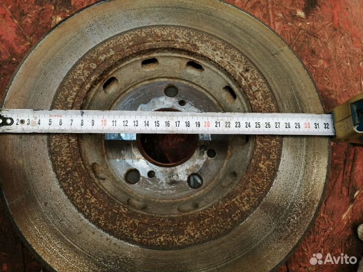 Диск тормозной передний Toyota Venza 2009-2017