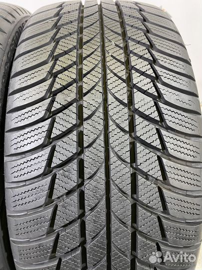 Bridgestone Blizzak LM-001 225/45 R17