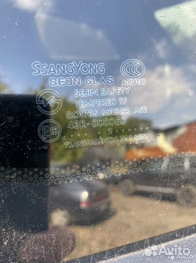 Стекло треугольник заднее левое SsangYong Kyron