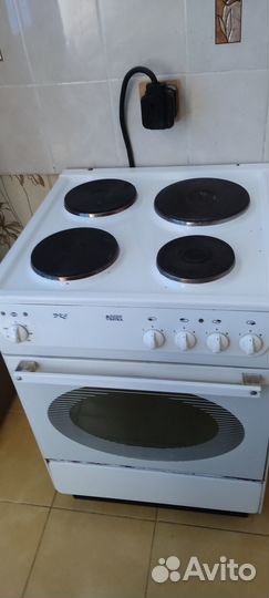 Электроплита с духовкой б/у