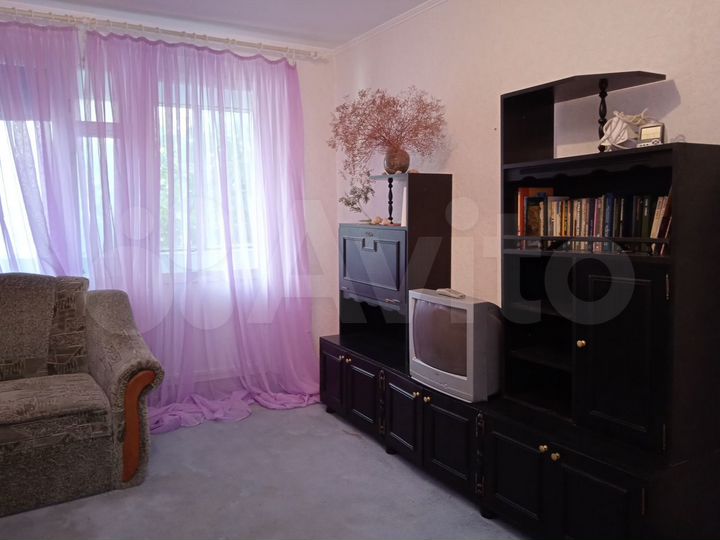 4-к. квартира, 80 м², 2/9 эт.